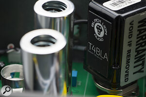 A Black Lion Audio T4B optical cell is used both for gain reduction and to drive the meter. A Black Lion Audio T4B optical cell is used both for gain reduction and to drive the meter.
